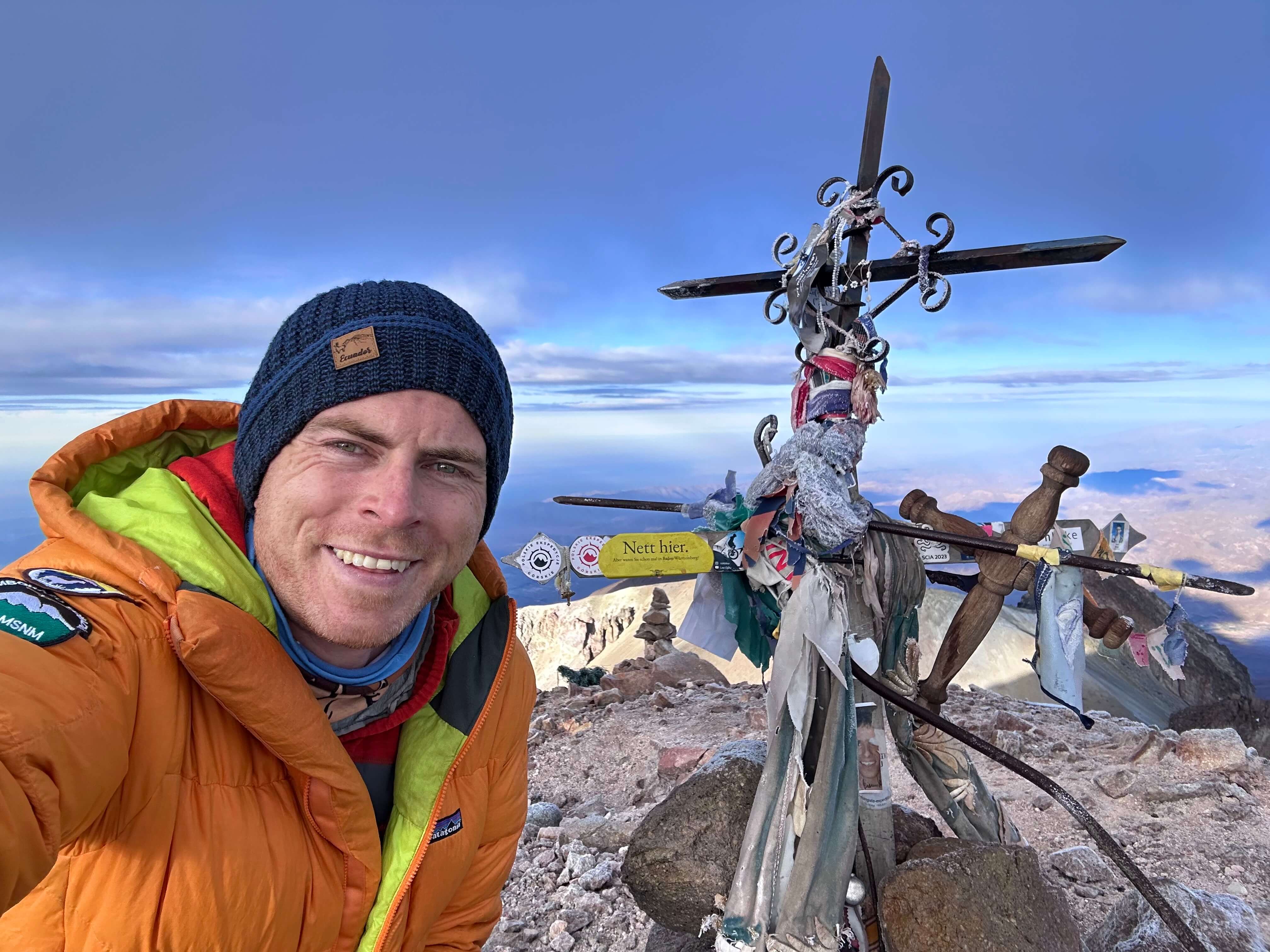 Volcán Chachani (6,075m)